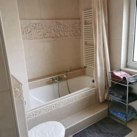 Grosse In Ruhiger Lage Mit Bergpanorama *