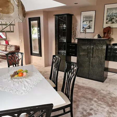 アパート Grosse In Ruhiger Lage Mit Bergpanorama