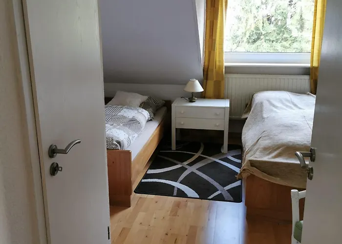 Grosse In Ruhiger Lage Mit Bergpanorama * Olsberg