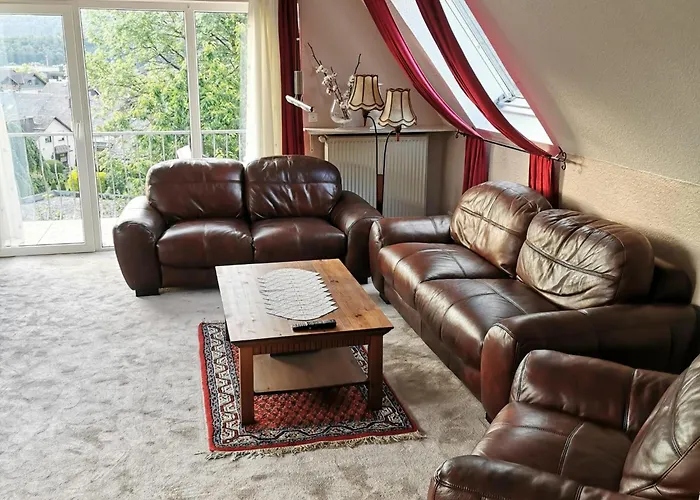 Große In Ruhiger Lage Mit Bergpanorama Apartment